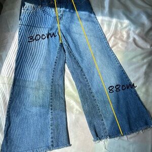 Stylish Blue Wide-Leg Jeans